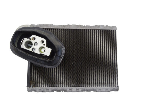 CHŁODNICA KLIMATYZACJI POD DESKĄ CHŁODNICZKA H1405007 Audi A4 B8 - przód