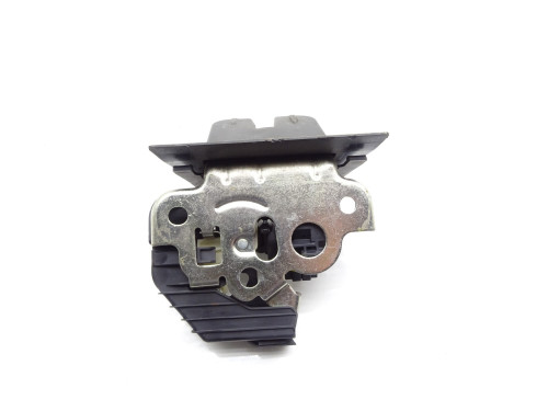 Zamek Klapy Bagażnika Audi A4 B8 Kombi Avant - Oryginał Używany | PARTLE.COM - zdjęcie 3 z 4