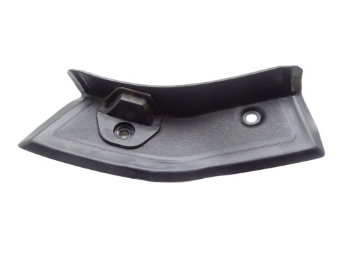 OSŁONA OBUDOWA LAMPY PRAWY TYŁ TYLNA A2046933633 Mercedes C-klasa W204 - przód