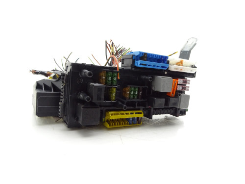 Oryginalna Lewa Osłona Lampy Tył Kombi Mercedes W204 (2049001202) | PARTLE.COM - zdjęcie 2 z 6