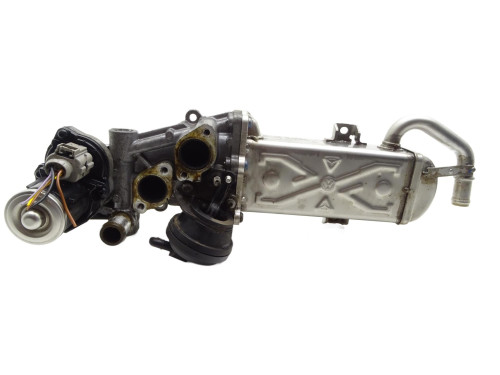 CHŁODNICZKA SPALIN EGR CFG CFGB 03L131512CE Skoda Superb II 2.0 TDI - przód