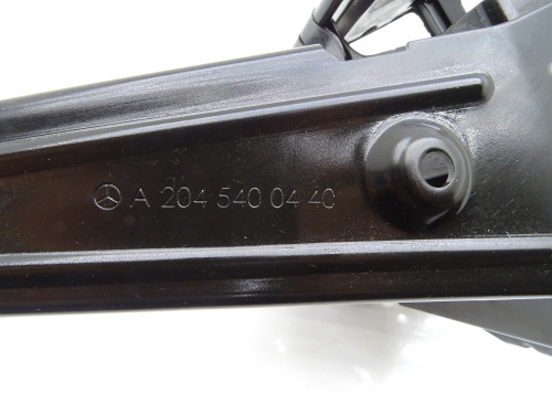 Oryginalne Mocowanie Uchwyt Akumulatora A2045400440 Mercedes C180 W204 1.6 Turbo | PARTLE.COM - zdjęcie 8 z 8