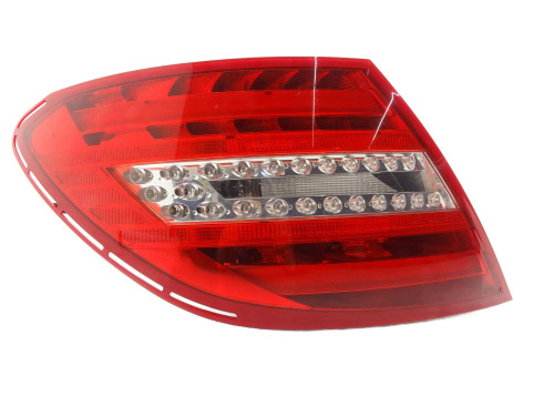 LAMPA LEWY LEWA TYŁ TYLNA LED 2049060403 Mercedes C180 W204 Sedan - przód
