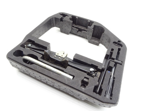 Wkład Koła Lewarek Hak Klucz 8T0012109A Audi A4 B8 Sedan | PARTLE.COM - zdjęcie 2 z 11