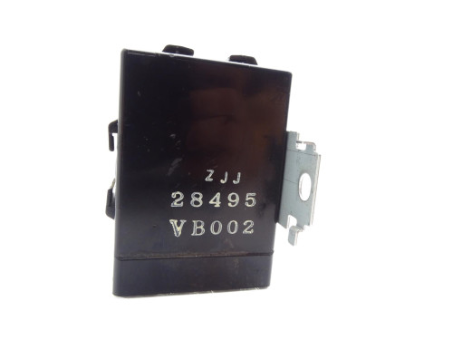 MODUŁ STEROWNIK KOMPUTER 28495VB002 Nissan Patrol GR Y61 - przód