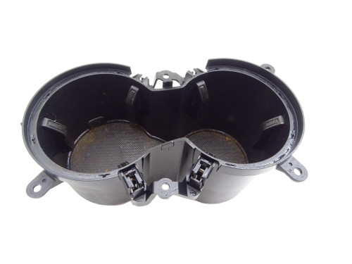 UCHWYT NA KUBKI NAPOJE SCHOWEK 8U0862533 Audi Q3 8U 11-18R - przód 1