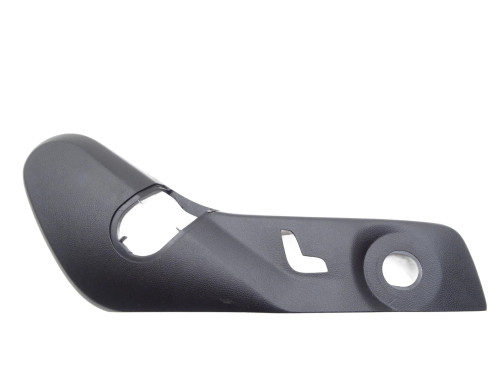 OBUDOWA OSŁONA MASKOWCNIA FOTELA PRAWY A2049180630 Mercedes C180 W204 LIFT - przód