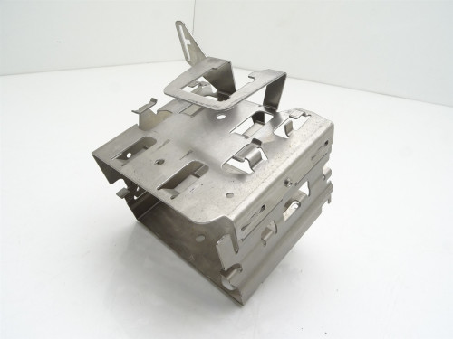 Oryginalna Ramka Stelaż Radia A2115457940 Mercedes CLS C219 W219 - PARTLE.COM - tył