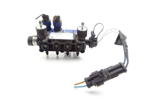 LISTWA WTRYSKOWA GAZU LPG K904502 VW PHAETON 3.2 V6 - Używana Oryginalna Część | PARTLE.COM - zdjęcie 6 z 7