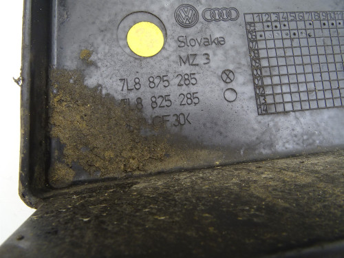 Osłona pod silnik Audi Q7 4L 3.0 TDI 7L8825439 | Używana Oryginalna | PARTLE.COM - numer części 1