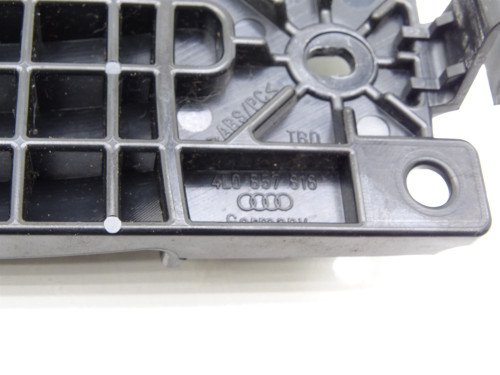 PROWADNIK PASA PRAWY PRZÓD Audi Q7 4L (4L0857818) - Używane Oryginały PARTLE.COM - plastik