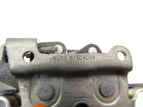 Oryginalny Zamek Tylnego Siedzenia Prawy Tył Jaguar XF X250 I 8X23613060AB | PARTLE.COM - kołki