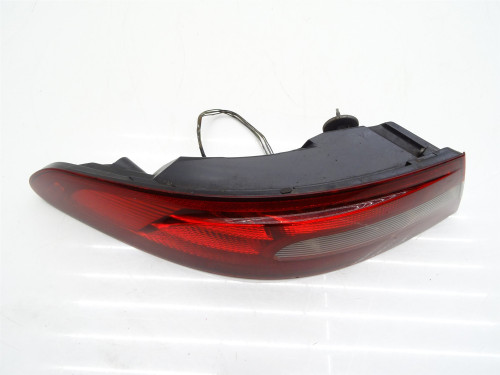 Ślizg Zderzaka Tylnego Środkowy Jaguar XF X250 I 8X2313406BD - Oryginał PARTLE.COM - stop