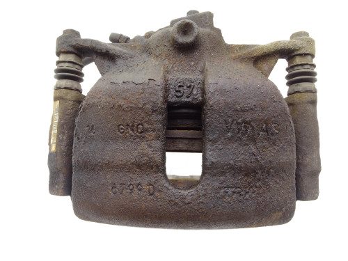 ZACISK HAMULCOWY PRAWY PRZÓD PRZEDNI PRAWA 6799D Audi A3 8V 2.0 TDI - przód