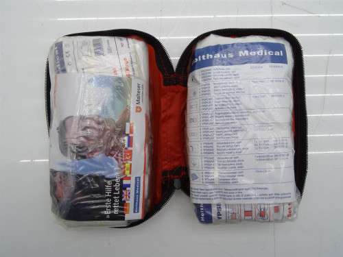 Oryginalna Apteczka Audi A3 8V (8F0860282D) | Używane Części Audi | PARTLE.COM - element tapicerki 3