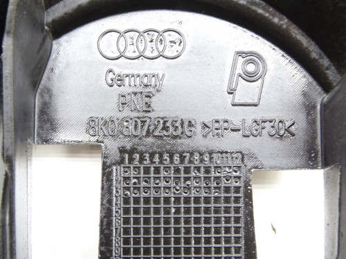 WZMOCNIENIE MOCOWANIE GRILLA ATRAPY ZDERZAKA 8K0807233G Audi A4 B8 LIFT - Oryginał PARTLE.COM - emblemat