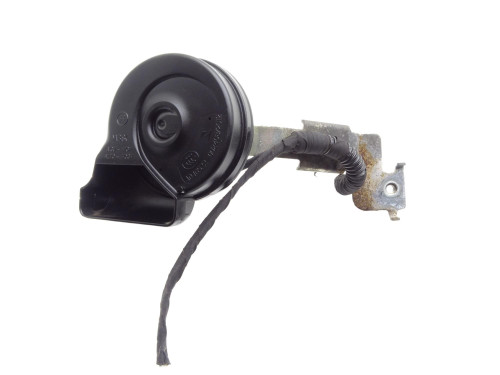 KLAKSON SYGNAŁ DZWIĘKOWY KOSTKA UCHWYT 8V0951230 Audi A3 8V - przód