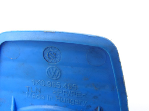 Oryginalna Pokrywa Wlewu Płynu Spryskiwaczy 1K0955455 do Audi A3 8V 2.0 TDI | PARTLE.COM - sitko