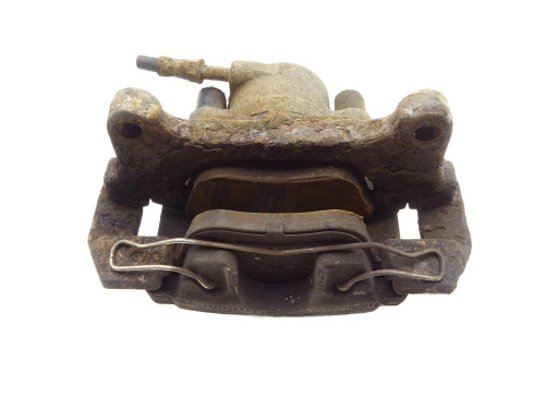 ZACISK HAMULCOWY PRAWY PRZÓD Audi A4 B8 1.8 TFSI - przód