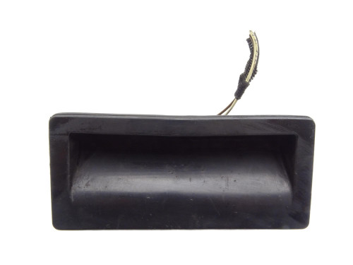 KLAMKA PRZYCISK KLAPY TYŁ TYLNEJ 5N0827566T Audi A6 C7 SEDAN - przód