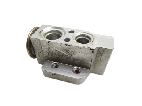 ZAWÓR ROZPRĘŻNY KLIMATYZACJI 4G0820181A Audi A6 C7 4G - przód