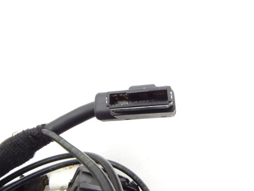 Oryginalna Wiązka Gniazdo iPod Interfejs A1718270026 Mercedes ML W164 | PARTLE.COM - wtyczka 2
