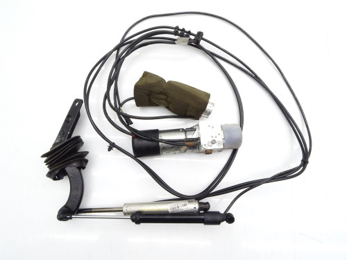 Oryginalna Pompa Hydrauliczna Klapy Bagażnika A1648002848 Mercedes ML W164 - PARTLE.COM - sprężyna klapy 2