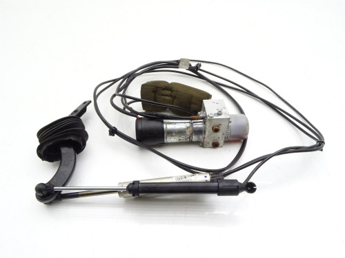 Oryginalna Pompa Hydrauliczna Klapy Bagażnika A1648002848 Mercedes ML W164 - PARTLE.COM - sprężyna klapy 3