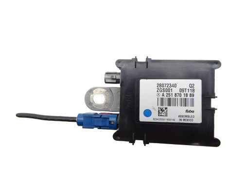 WZMACNIACZ ANTENY ANTENOWY A2518701889 Mercedes ML W164 - przód