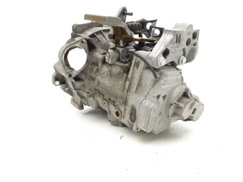 Skrzynia Biegów Manualna 6-Biegów KWB VW Scirocco III 1.4 TSI | Używane Oryginały PARTLE.COM - tył