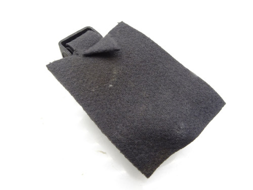 Oryginalna Klamra Tylnego Środkowego Siedzenia Audi TT 8J (8J8857739B) - PARTLE.COM - plastik