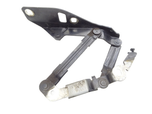 ZAWIAS MASKI PRAWY PRAWA PRZÓD PRZEDNI POKRYWA LZ9Y 8J0823302H Audi TT 8J - przód