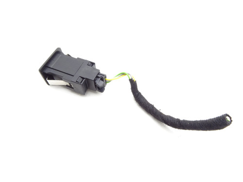 Oryginalne Gniazdo AUX Złącze 5M0035724 VW Scirocco III 1K8 - PARTLE.COM - wtyczka hermetyczna