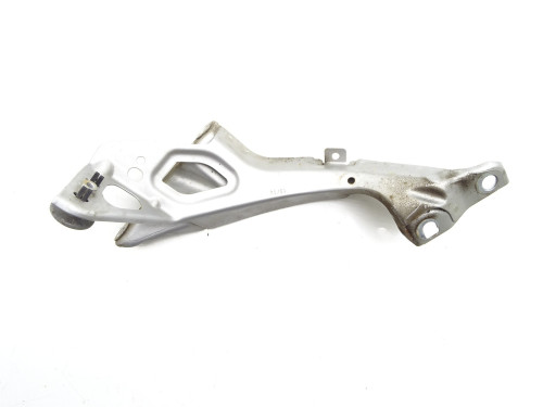 WSPORNIK BŁOTNIKA LEWY PRZÓD 4G0805815 Audi A6 C7 4G | Oryginał Używany | PARTLE.COM - wspornik metalowy 2