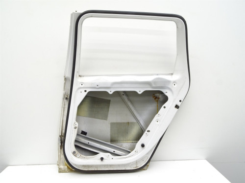 Drzwi Prawe Tył VW Passat B7 Kombi LB9A 3AF833312 - Oryginalne Używane Części PARTLE.COM - mechanizm szyby 1