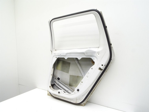 Drzwi Prawe Tył VW Passat B7 Kombi LB9A 3AF833312 - Oryginalne Używane Części PARTLE.COM - mechanizm szyby 2