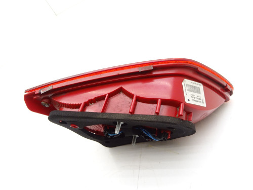 Lampa tył prawa VW Passat B7 Kombi 3AF945094J - Oryginalna część używana PARTLE.COM - tylna