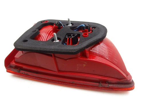 Lampa tył prawa VW Passat B7 Kombi 3AF945094J - Oryginalna część używana PARTLE.COM - przyciemniana