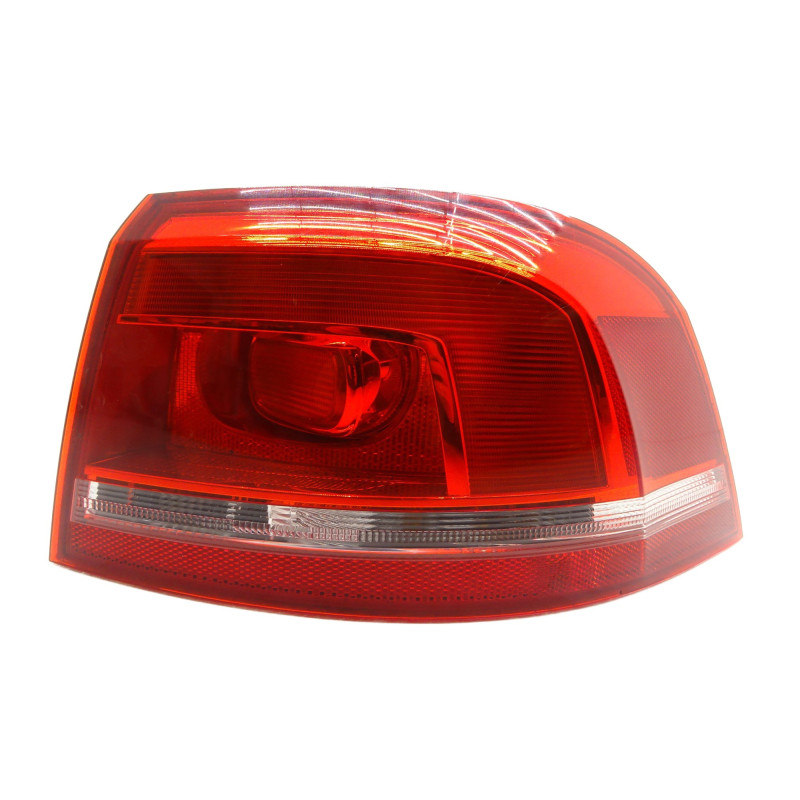 LAMPA PRAWA TYŁ VW Passat B7 KOMBI 3AF945096C - PARTLE.COM - przód