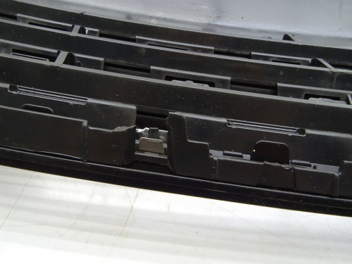 atrapa chłodnicy grill przód VW Passat B7 3AA853653 oryginalna używana PARTLE.COM - numer czesci 1