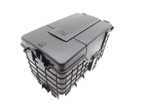 PODSTAWA OBUDOWA AKUMULATORA OSŁONA CFFB 3C0915443A VW Passat B7 2.0 TDI - przód