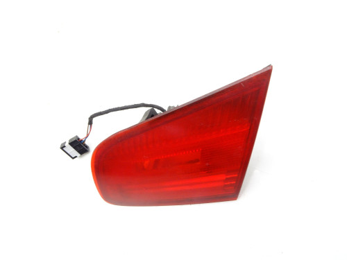 LAMPA PRAWY TYŁ TYLNA PRAWA W KLAPĘ 7162304 BMW E93 Cabrio - PARTLE.COM - lampa w klapę