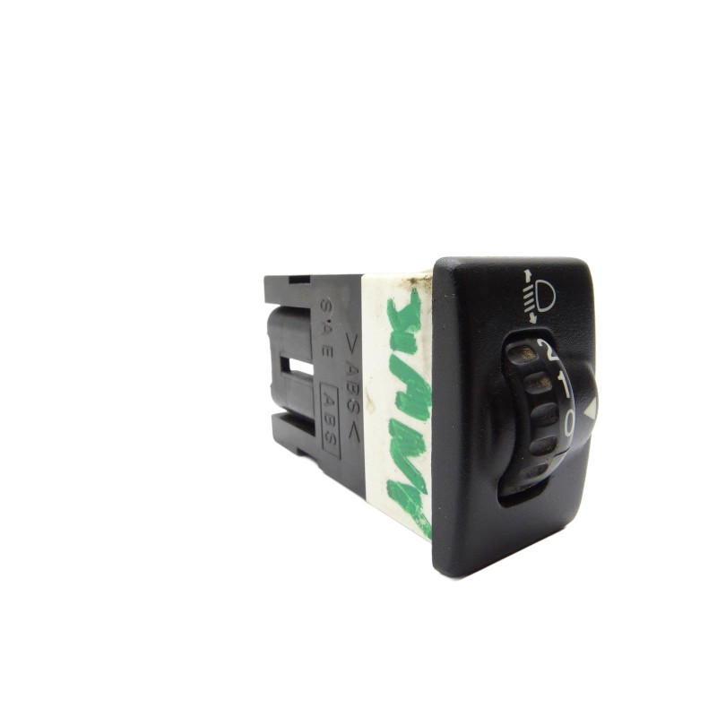 PRZEŁĄCZNIK REGULACJI ŚWIATEŁ JIMNY 329-32074 - Używane Oryginalne Części PARTLE.COM - przód