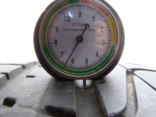 Opony Letnie Pirelli PZero 255/35ZR18 DOT 00921 do BMW E92 E93 - PARTLE.COM - kierunkowa 2