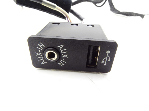 GNIAZDO WTYCZKA KABEL ZŁĄCZE AUX 6940236 BMW E90 E91 E92 E93 - Oryginał PARTLE.COM - wtyczka hermetyczna