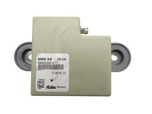 WZMACNIACZ ANTENY MODUŁ ANTENY 693502401 BMW E90 E91 E92 E93 - przód