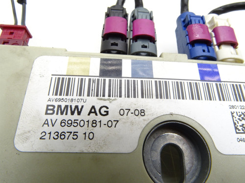 WZMACNIACZ MODUŁ ANTENY BMW E90 E91 E92 E93 - Oryginał PARTLE.COM - obudowa