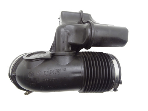 WĄŻ PRZEWÓD POWIETRZA DOLOT RURA 7560300 BMW E90 E91 E92 E93 3.0 - przód