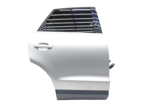 DRZWI PRAWY TYŁ TYLNE PRAWA KOMPLETNE SZYBA 8U0833312A Audi Q3 8U 11-18R - przód