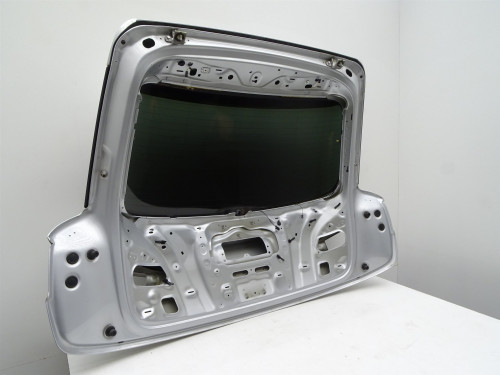 Pokrywa klapa bagażnika tył tylna szyba LX7W 8U0827159 Audi Q3 8U 11-18r - Oryginalne części używane PARTLE.COM - goła blacha 2